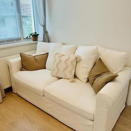 Cozy And Unique Near Train Station * Bratislava