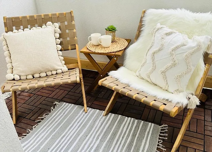 Cozy And Unique Near Train Station Apartamento