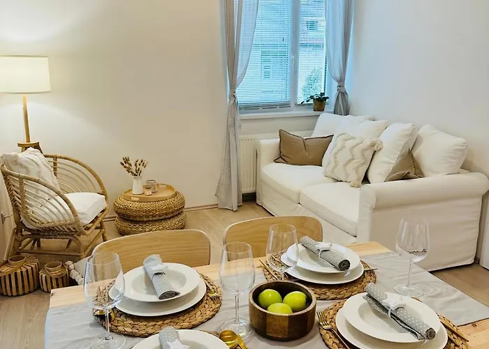 Apartament Cozy And Unique Near Train Station Bratysława